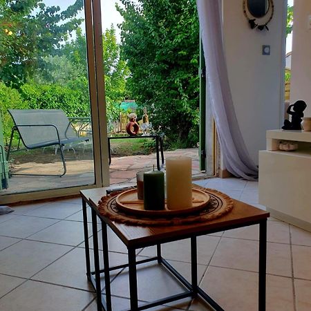 Location De Vacances T2 Non Loin D'Aix Et Marseille Pourrieres Экстерьер фото