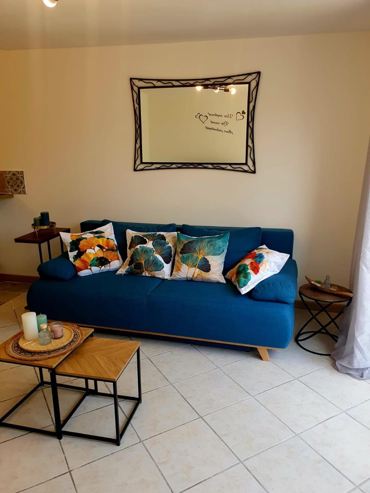 Location De Vacances T2 Non Loin D'Aix Et Marseille Pourrieres Экстерьер фото
